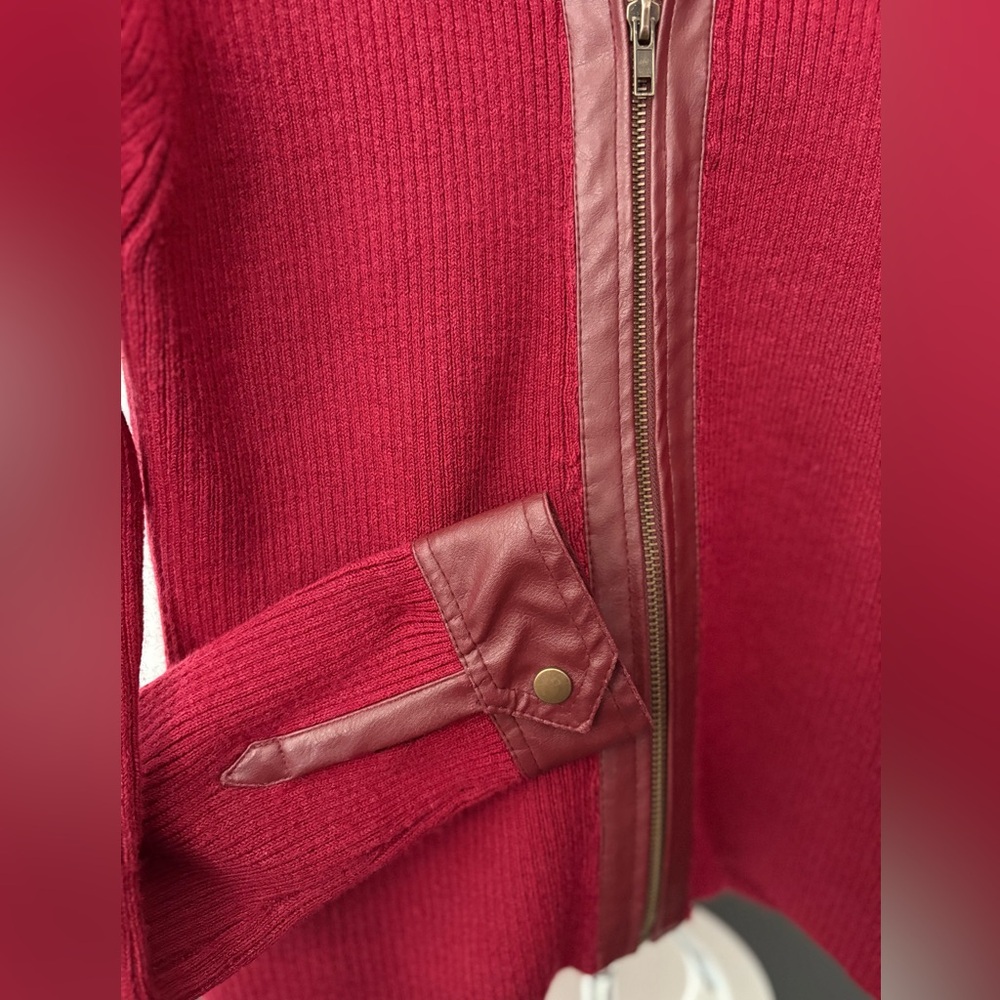 Vintage Burgundy Zip Sweater Jacket. Ribbed Knit with faux Leather Trim. Sz L - Picture 4 of 5